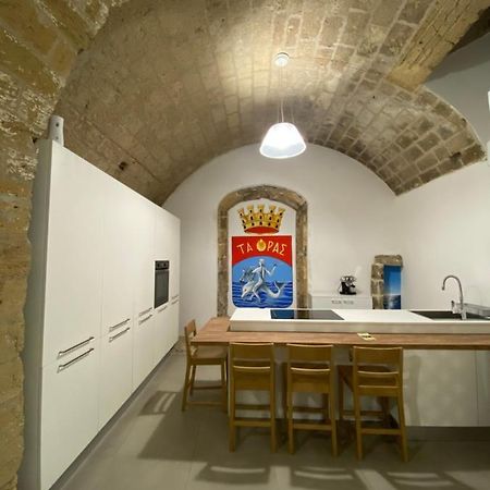 Star Suite Taranto Bagian luar foto